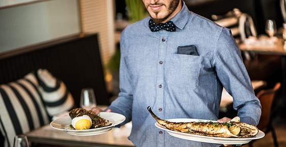 Dubai Marina Restaurants: The Maine